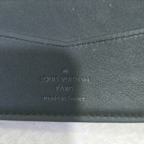 Louis Vuitton  Slender Wallet for Men in Damier Leather - Picture 7 of 10